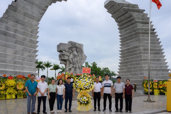 HUD4 Tổ chức Lễ Dâng hương nhân kỷ niệm 78 năm ngày Thương binh Liệt sỹ (27/7/1945 - 27/7/2025) 